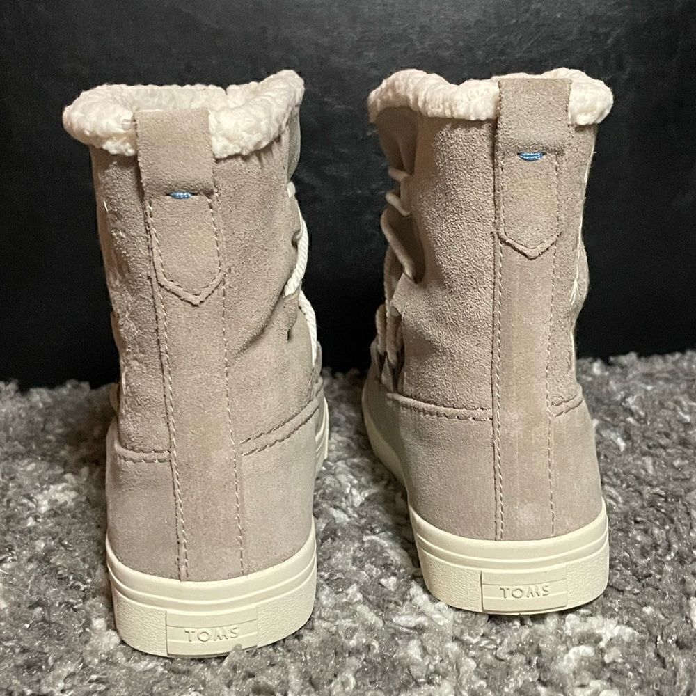 NIB TOMS Alpine Winter Leather Booties - Picture 7 of 9